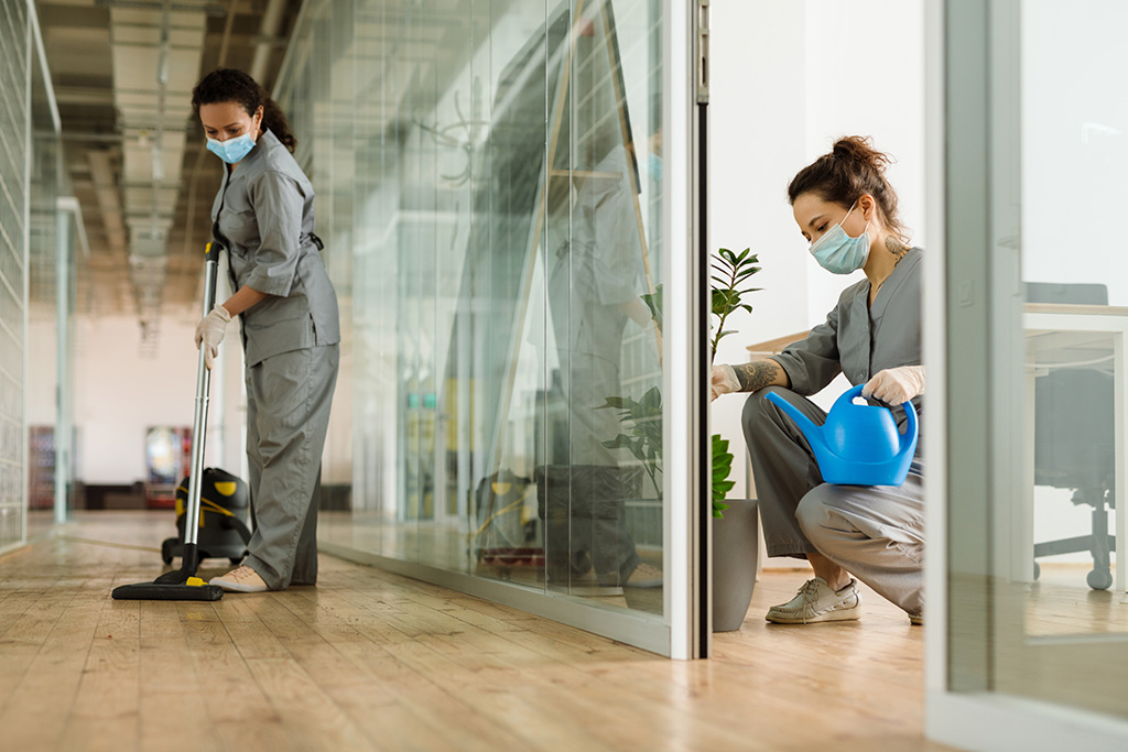 commercial cleaner sunshine coast